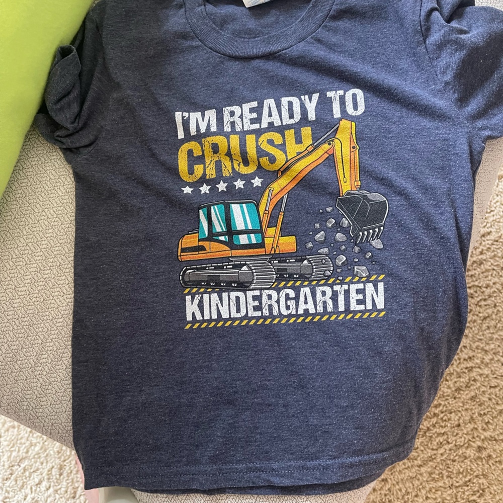 “I’m Ready to Crush kindergarten” t-shirt boys size xs 5